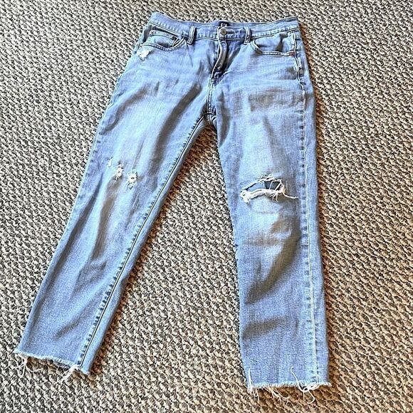Gap Patch Distressed Girlfriend Jeans 6/28 - Picture 1 of 9